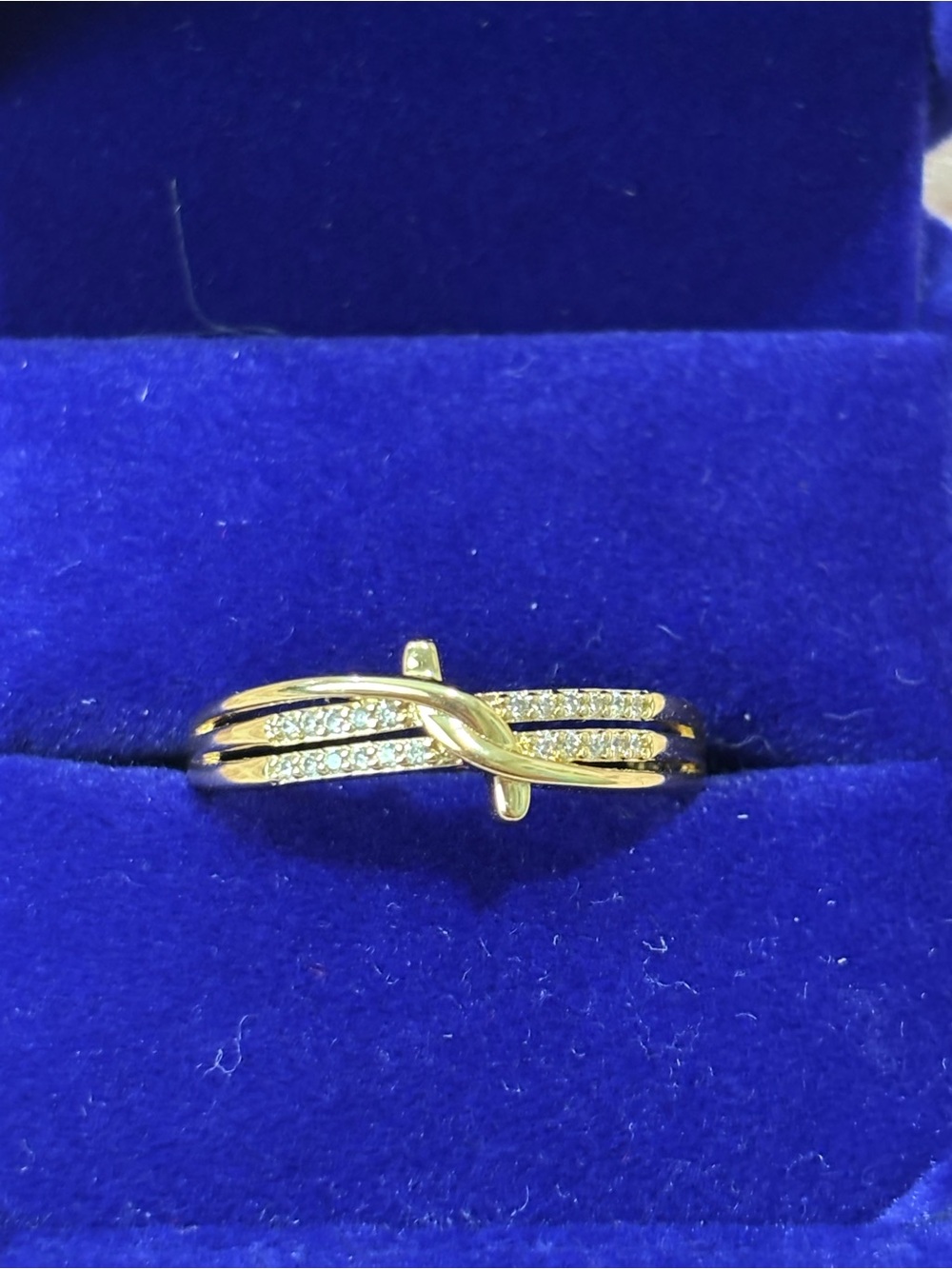 Elegant 18kt Gold filled  Crossed Band Ring with Clear Stones - Women Jewelry
